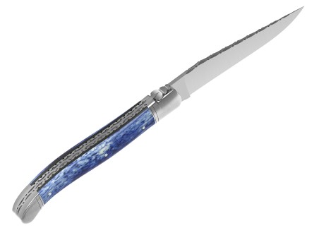 Couteau Laguiole prestige avec un manche en os de girafe teinte bleu et mitres inox image 3