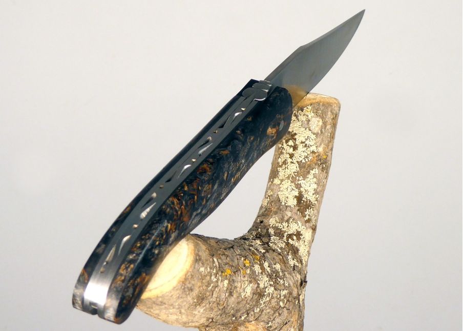 Birch wood dyed dark - Hunting Knives - Laguiole hunting knife   Handle made with Birch Wood No bolster Classic Spring, Welded B