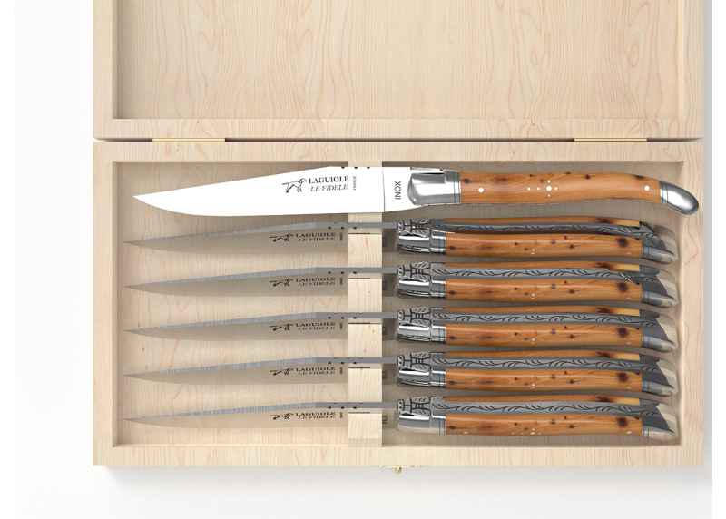 Laguiole steak knives set with juniper wood handle and stainless steel bolsters image 3