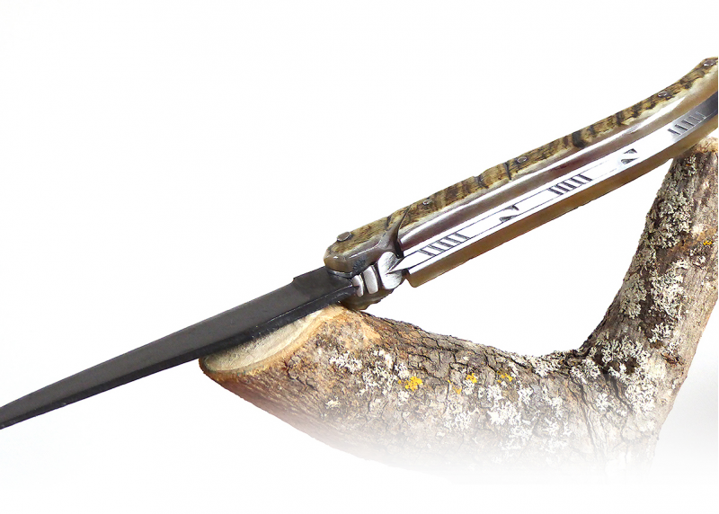 Ram's horn - raw blade - Folding knives - Laguiole folding knife - Collector edition   Handle made with Ram's horn No bolster Fo