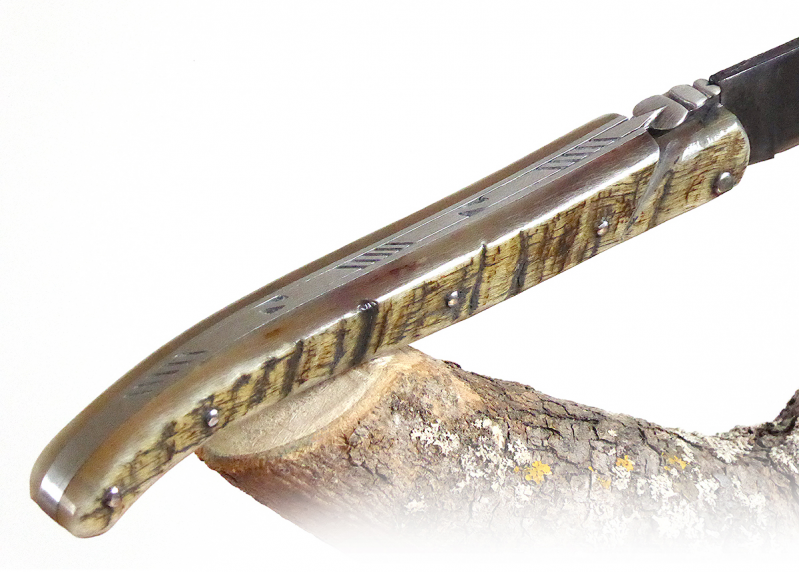 Ram's horn - raw blade - Folding knives - Laguiole folding knife - Collector edition   Handle made with Ram's horn No bolster Fo