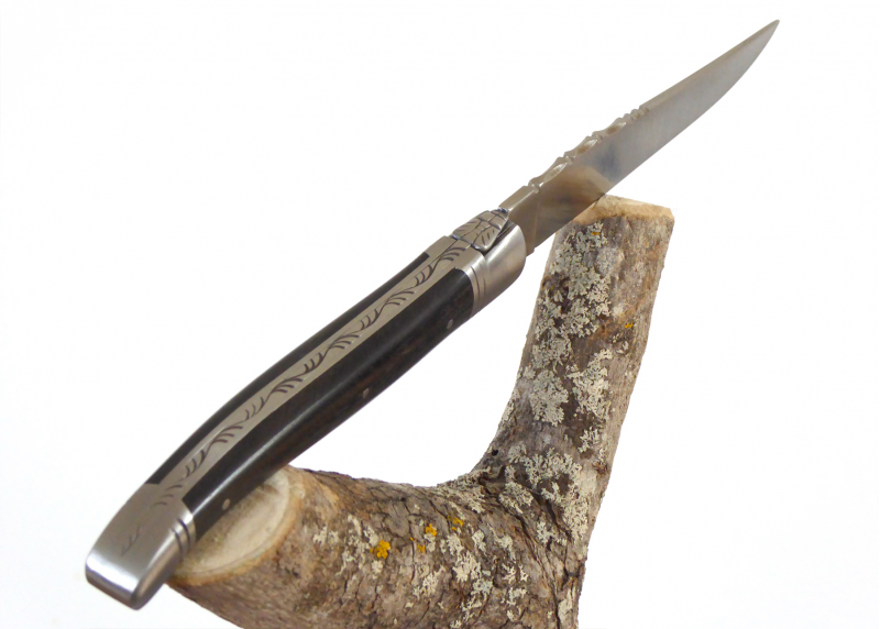 Ébène et marqueterie en érable - Laguiole Traditionnel - Couteau pliant traditionnel   Manche en Bois d'Ebène - Marqueterie en É