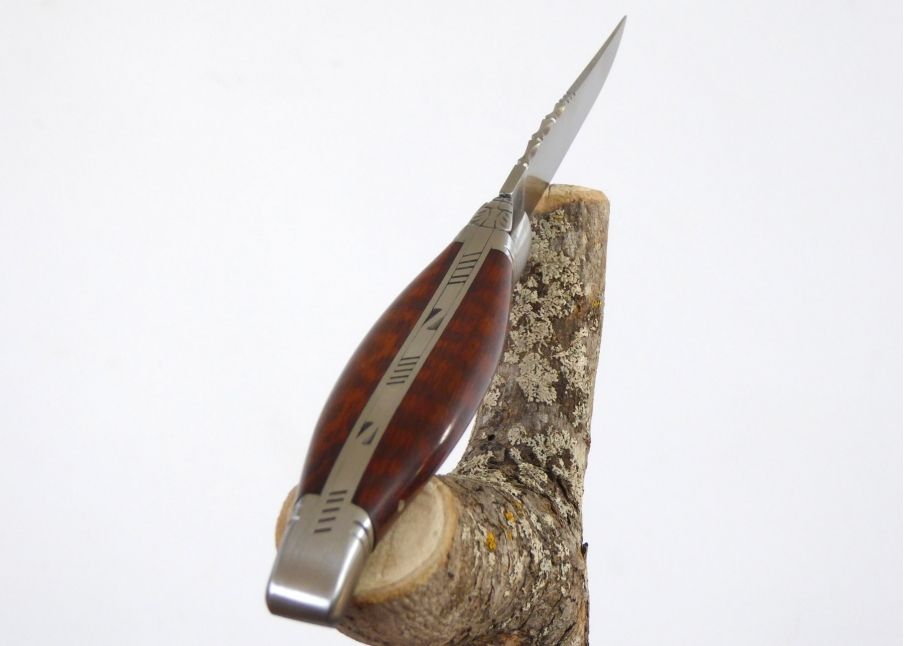 Amourette wood - steel bolster - Rounded Laguiole Knives - Laguiole folding knife - Rounded edition   Handle made with Amourette