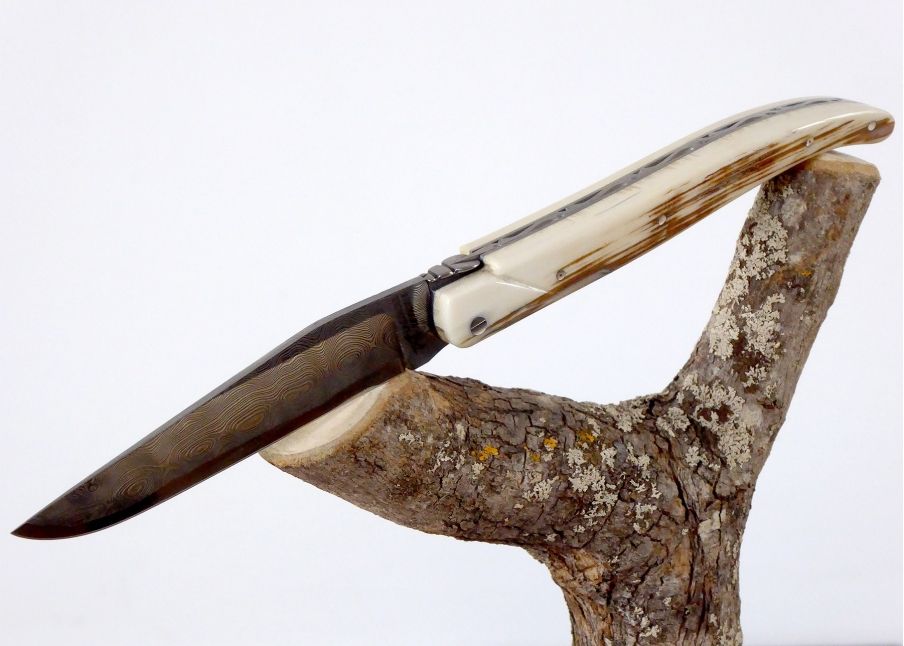 Damascus blade - Mammoth ivory - Laguiole «Savage» Collection - Couteau pliant de prestige - collection sauvage   Manche en Ivoi