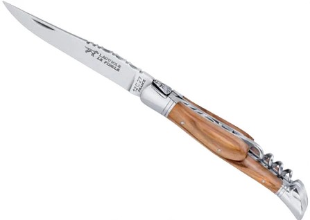 Why Laguiole is famous Traditional Laguiole knife illustrating why Laguiole is famous